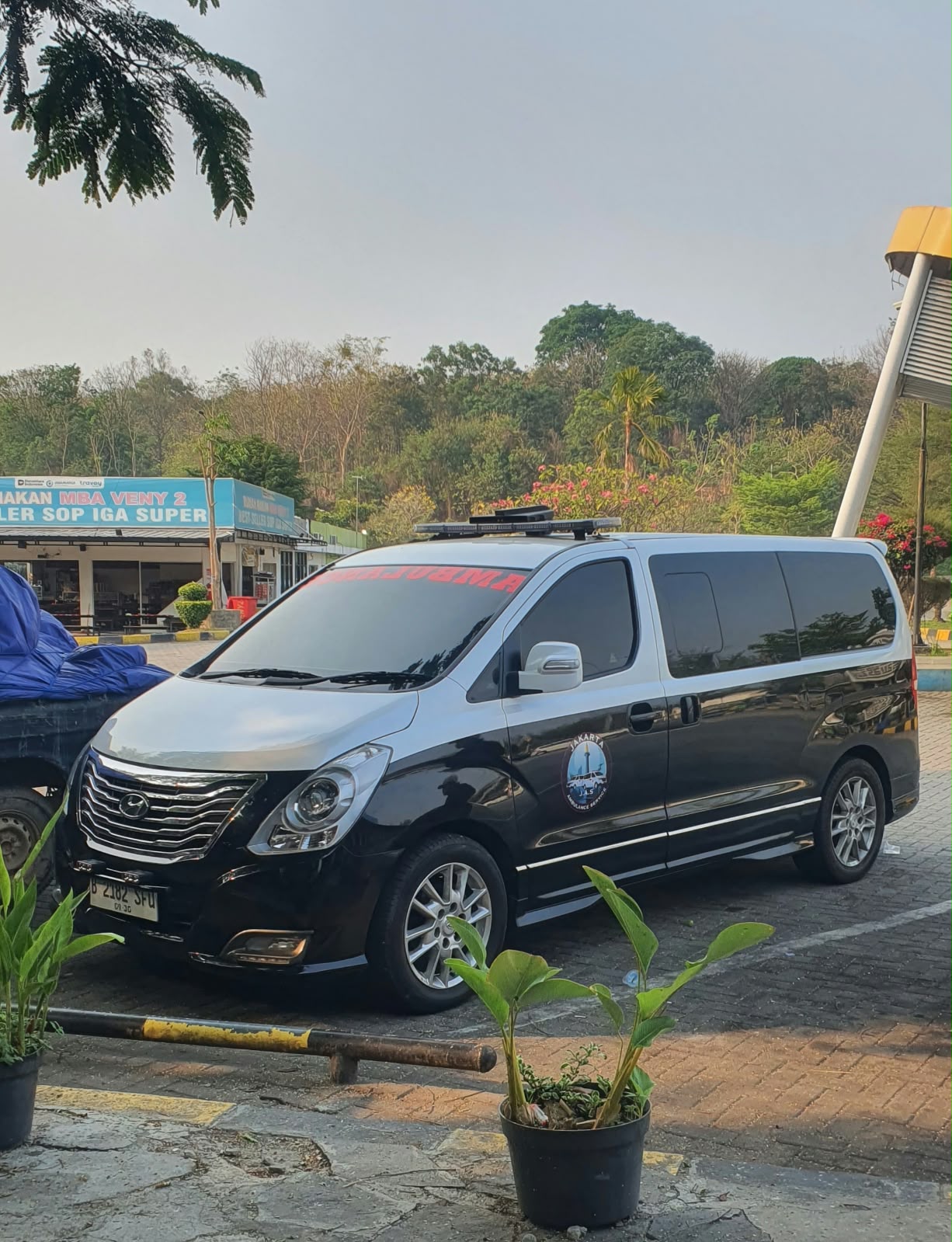 galeri jakarta ambulance service (1)